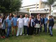 طلاب الطبيب الصغير في مدرسة سانت جورج باللد يزورون مستشفى نهاريا